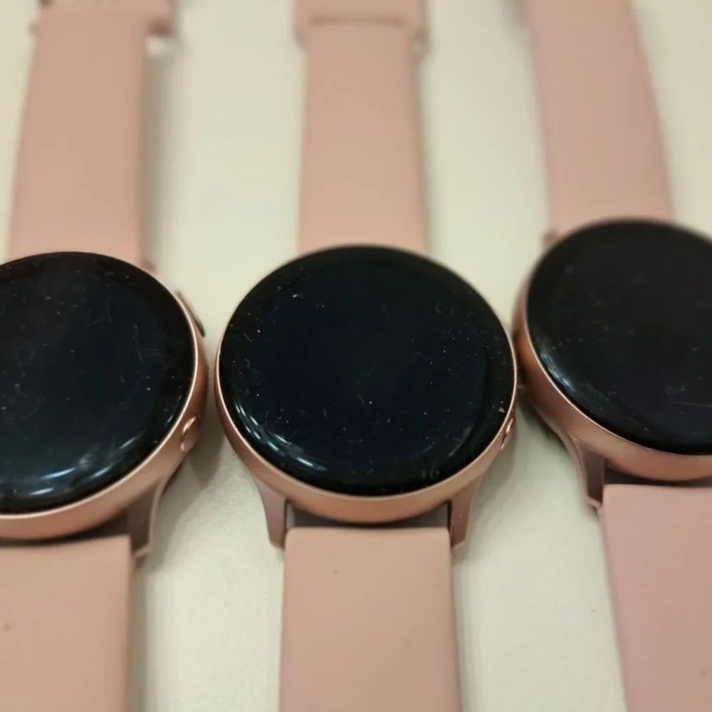 1X Samsung Galaxy Watch Active 2 SM-R820 40mm Aluminum Case with Sport Band